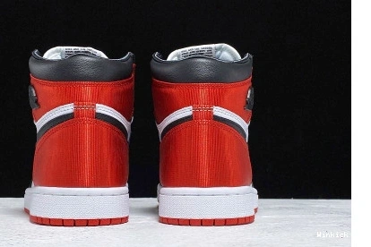 - HIGH JORDAN RETRO 1 TOE SATIN BLACK 0815
